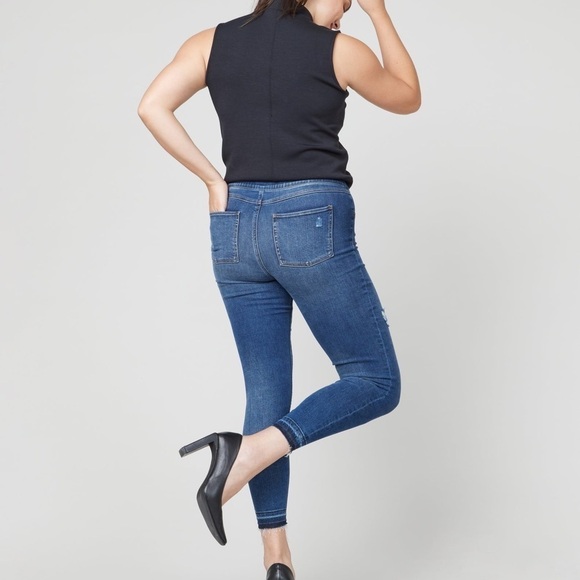 SPANX DISTRESSED ANKLE SKINNY MED WASH JEANS SIZE M - Picture 3 of 5